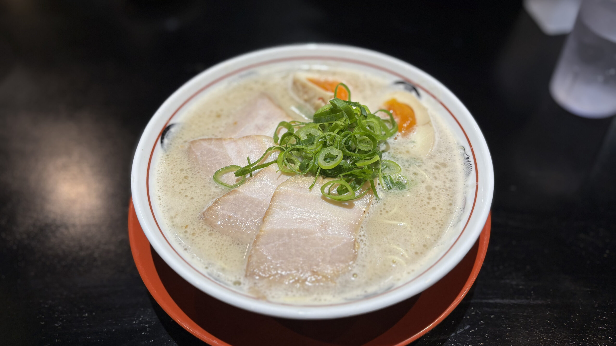 豚骨ラーメン まる・安のラーメン